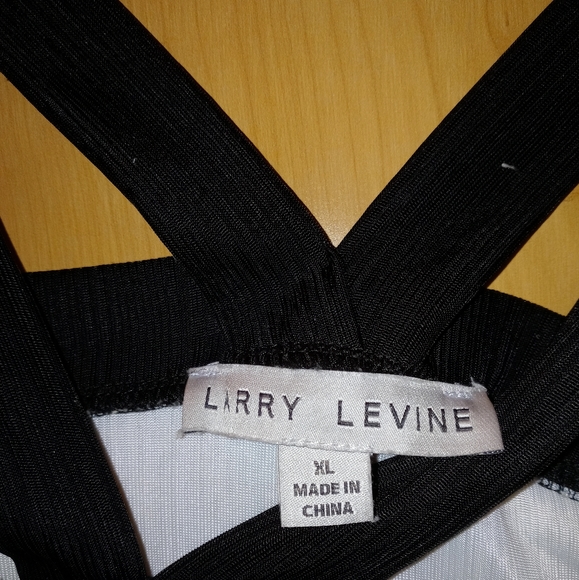 white blouse - Picture 3 of 3